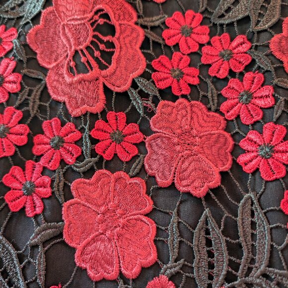 FOREST LILY LACE RED & BLACK dress Sz 8 COLORFUL ROSES & PUPPIES LACE *STUNNING* - Picture 4 of 13